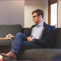 entrepreneur-working-on-laptop